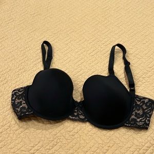 Wacoal black bra size 34D